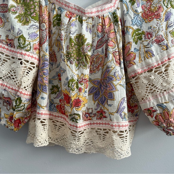 Christian Siriano Floral Lace Blouse - Picture 4 of 8